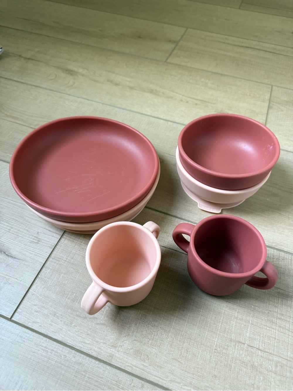 ekobo Silicone Suction Baby Plate, Bowl & Cup Set in blush/terracotta